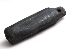 5657